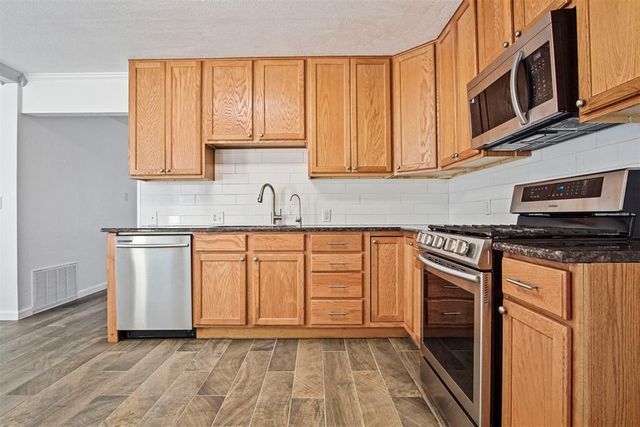 1715 N Midwest Boulevard, Oklahoma City, OK 73141