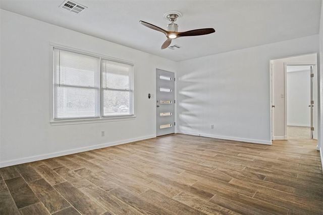 1715 N Midwest Boulevard, Oklahoma City, OK 73141