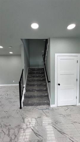 129 S 10th Street A, Conroe, TX 77301