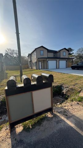 129 S 10th Street A, Conroe, TX 77301