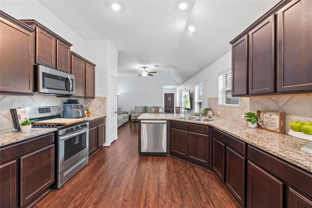 10127 Lilac Croft Lane, Richmond, TX 77406