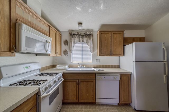 4737 N Mormon Flat Road, Golden Valley, AZ 86413