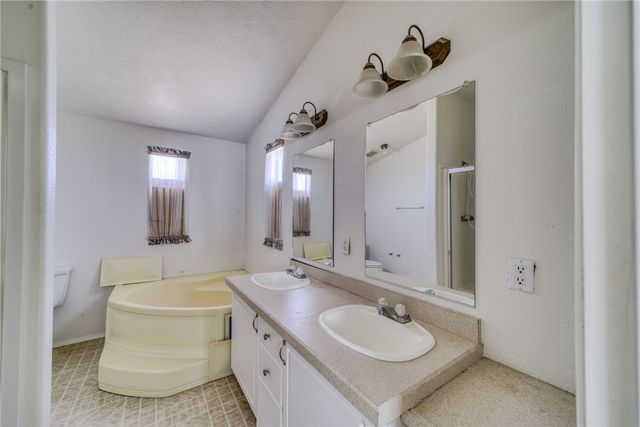 4737 N Mormon Flat Road, Golden Valley, AZ 86413