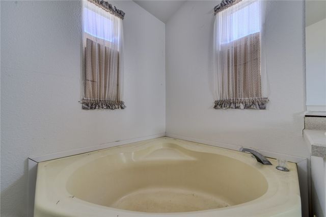 4737 N Mormon Flat Road, Golden Valley, AZ 86413