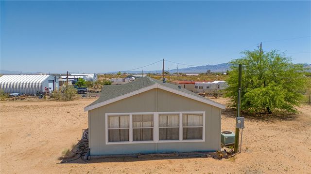 4737 N Mormon Flat Road, Golden Valley, AZ 86413