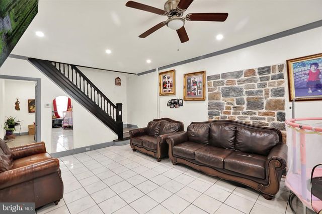 1215 GREEN, Reading, PA 19604