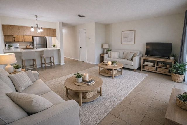 2635 SW 35 PLACE 604, Gainesville, FL 32608