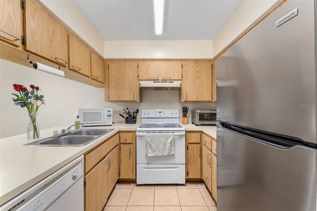 2635 SW 35 PLACE 604, Gainesville, FL 32608