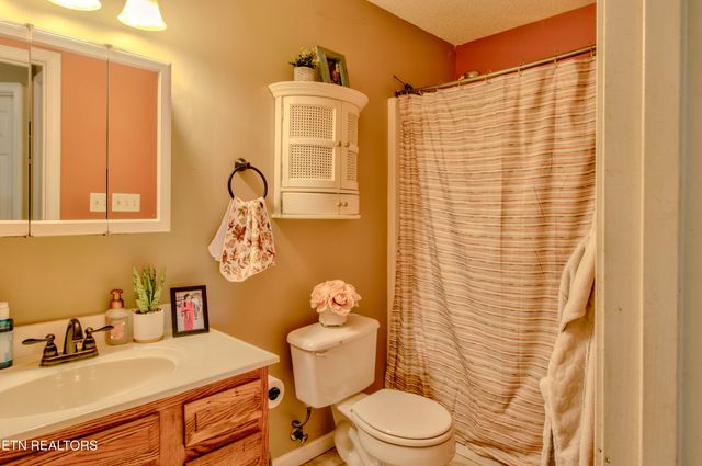 5921 David Johnson Rd Rd, Knoxville, TN 37918