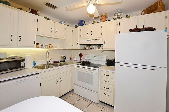 22 Vista Gardens Trail 204, Vero Beach, FL 32962