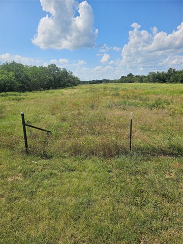101 Private Road 240, Whitney, TX 76692