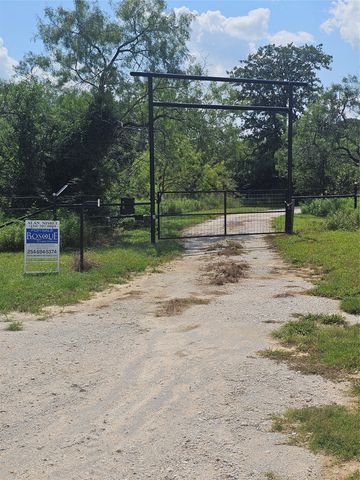 101 Private Road 240, Whitney, TX 76692