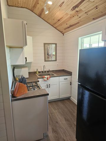 101 Private Road 240, Whitney, TX 76692