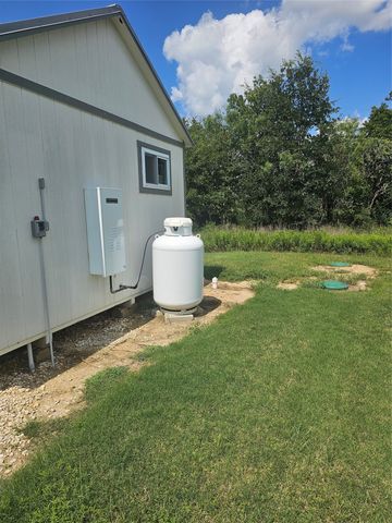 101 Private Road 240, Whitney, TX 76692