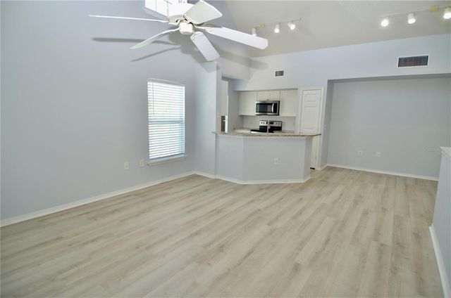 5621 BIDWELL PARKWAY 202, Sarasota, FL 34233