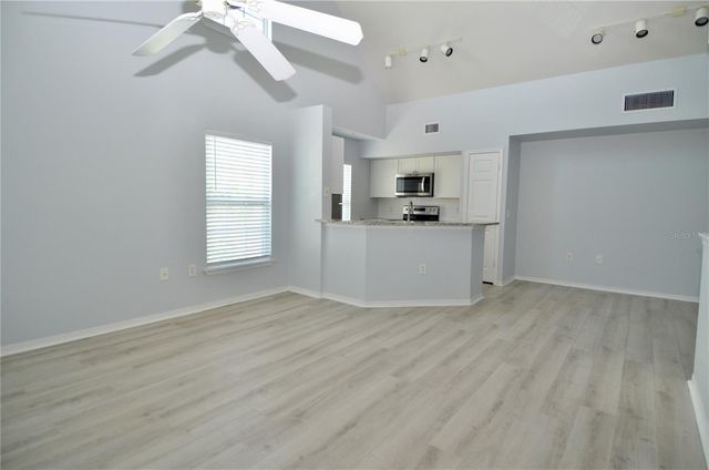 5621 BIDWELL PARKWAY 202, Sarasota, FL 34233