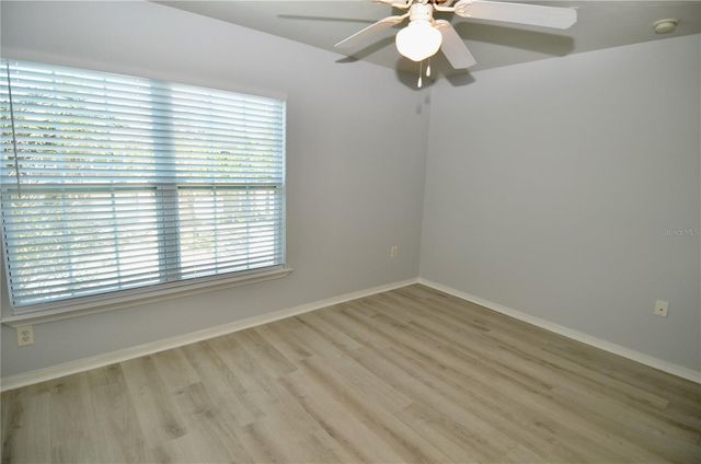 5621 BIDWELL PARKWAY 202, Sarasota, FL 34233