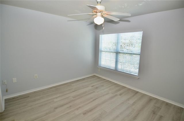 5621 BIDWELL PARKWAY 202, Sarasota, FL 34233