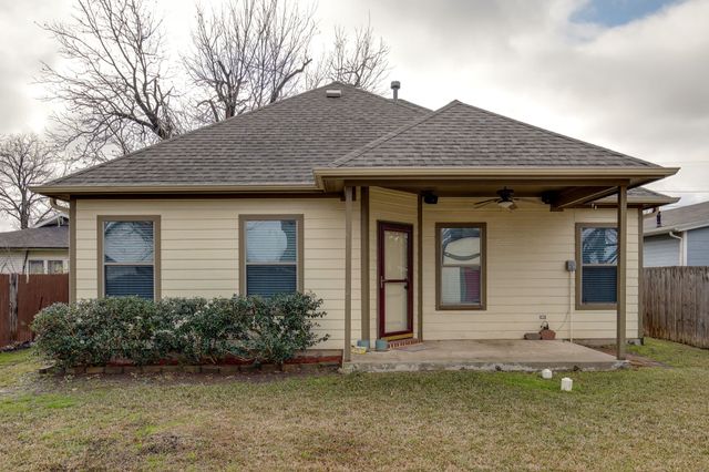 617 E Worth Street, Grapevine, TX 76051