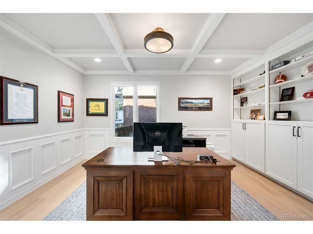 8027 S Fairfax Ct, Centennial, CO 80122