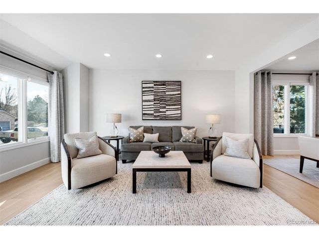 8027 S Fairfax Ct, Centennial, CO 80122