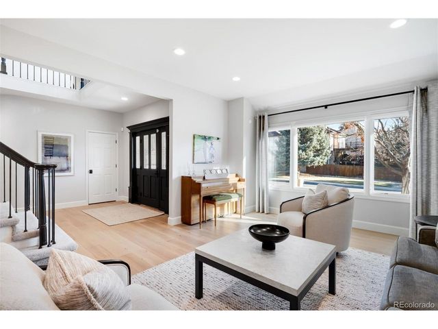 8027 S Fairfax Ct, Centennial, CO 80122