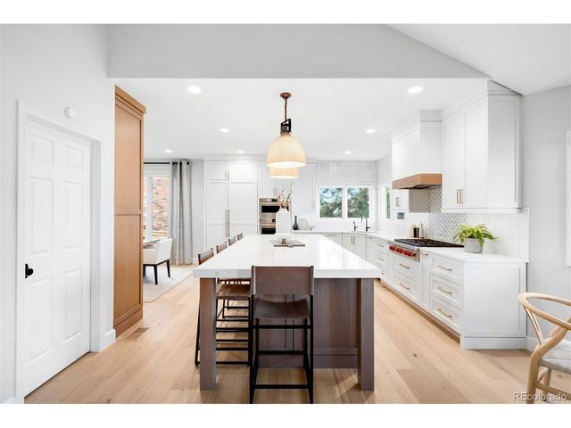 8027 S Fairfax Ct, Centennial, CO 80122