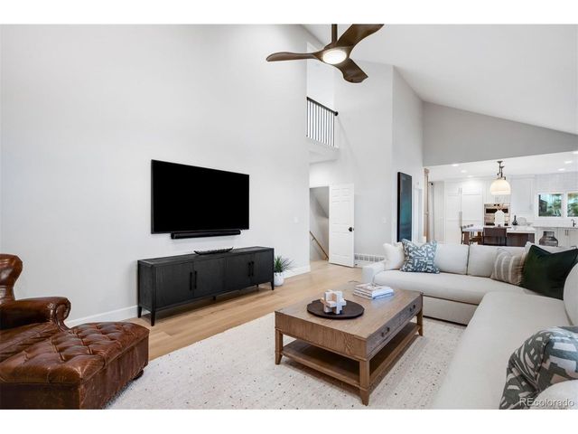 8027 S Fairfax Ct, Centennial, CO 80122