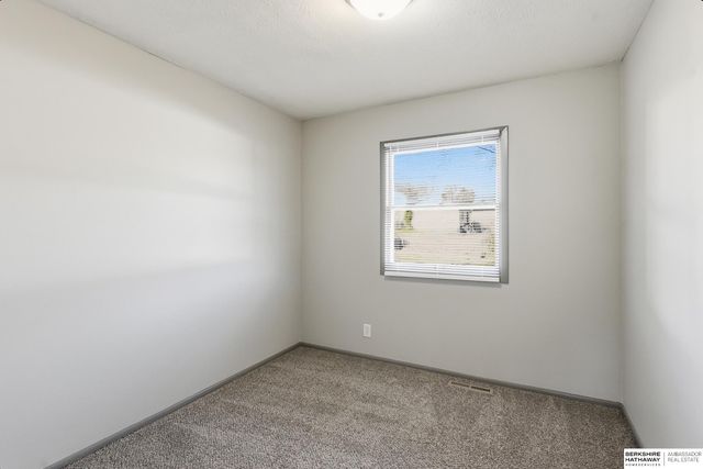 12506 A Street, Omaha, NE 68144