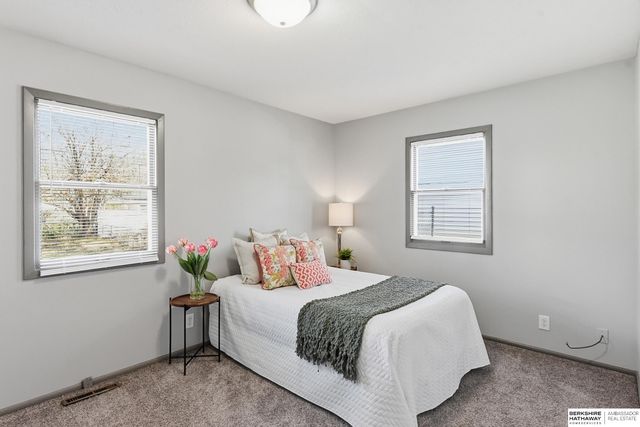 12506 A Street, Omaha, NE 68144