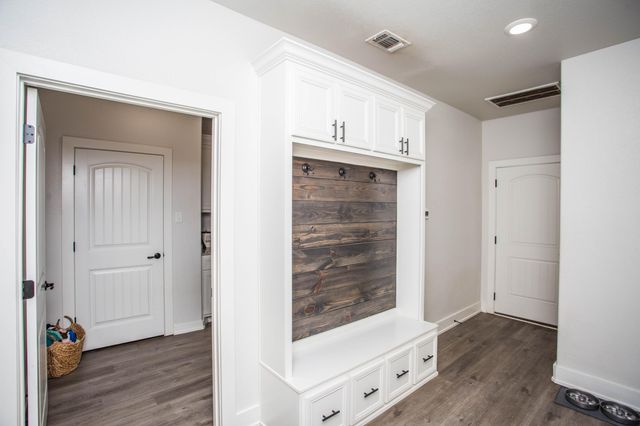 2204 County Rd 7815, Lubbock, TX 79423