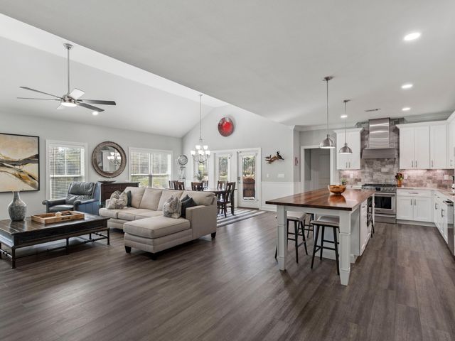 179 Lake Park Cove, Santa Rosa Beach, FL 32459
