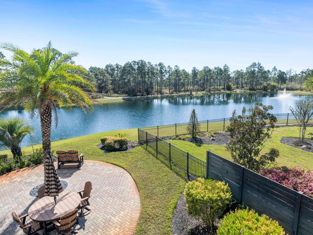 179 Lake Park Cove, Santa Rosa Beach, FL 32459