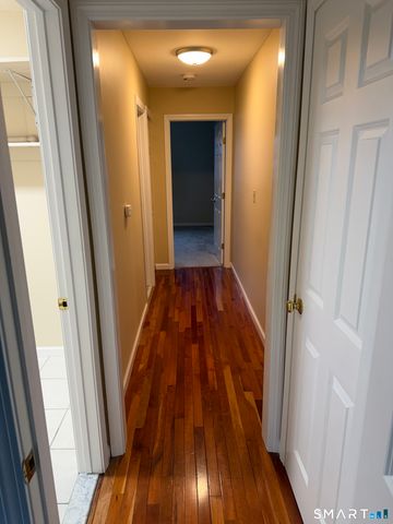 69 East Broadway B, Milford, CT 06460