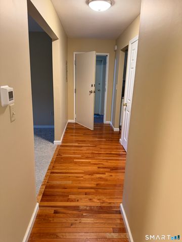 69 East Broadway B, Milford, CT 06460
