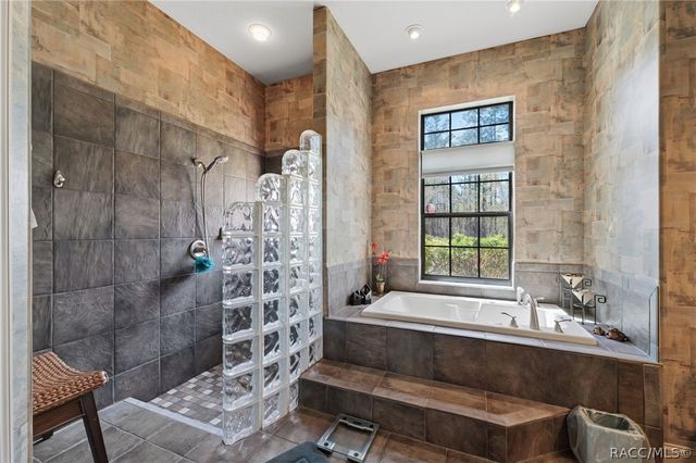 21 Whitewood Court, Homosassa, FL 34446