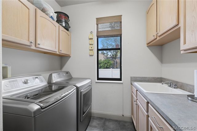 21 Whitewood Court, Homosassa, FL 34446