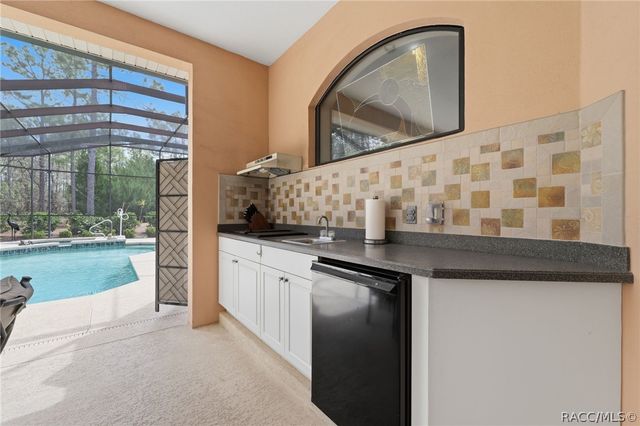 21 Whitewood Court, Homosassa, FL 34446