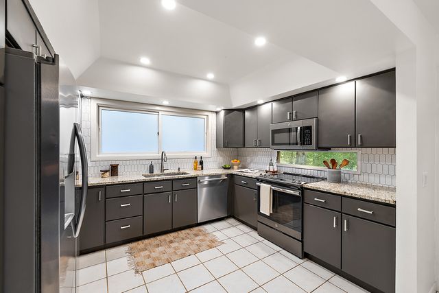 4893 Canyon Oaks Drive, Brighton, MI 48114