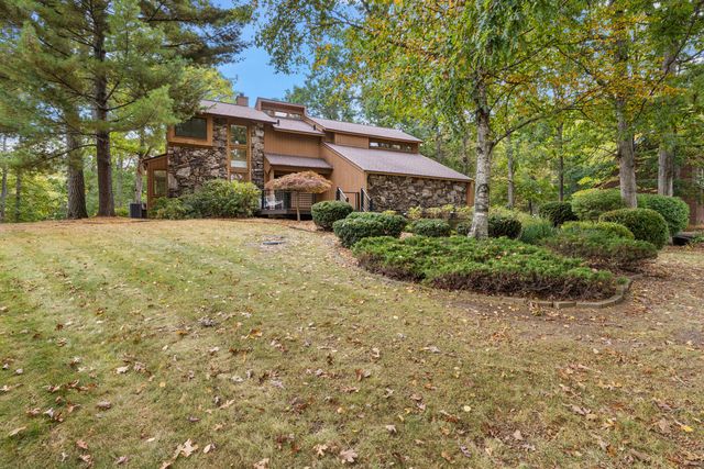 4893 Canyon Oaks Drive, Brighton, MI 48114