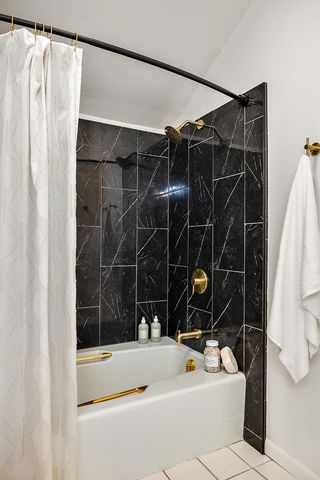 4893 Canyon Oaks Drive, Brighton, MI 48114