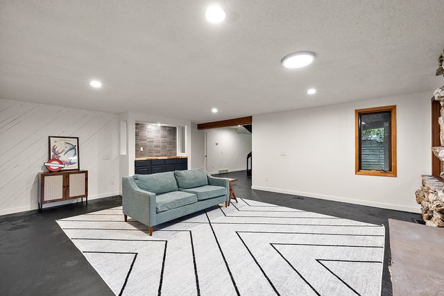 4893 Canyon Oaks Drive, Brighton, MI 48114