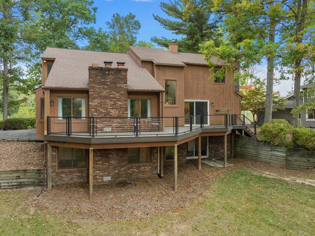 4893 Canyon Oaks Drive, Brighton, MI 48114