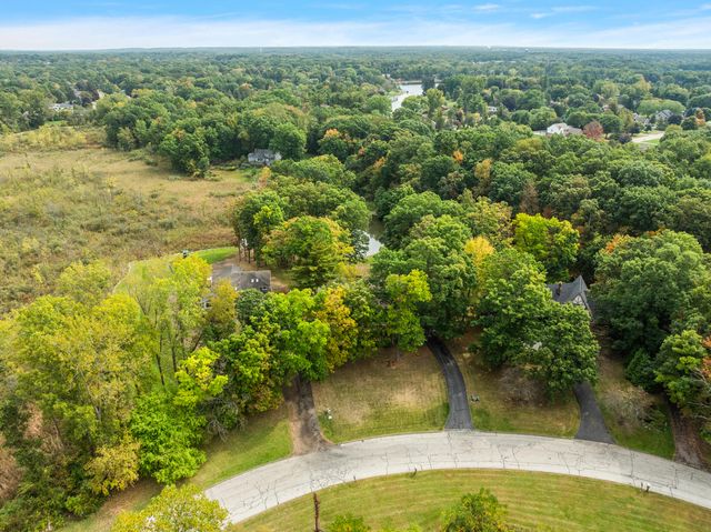 4893 Canyon Oaks Drive, Brighton, MI 48114