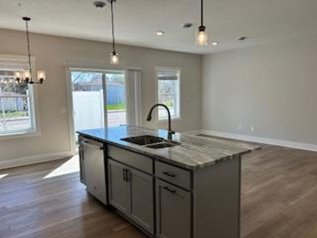 3405 Douglas Drive N, Crystal, MN 55422