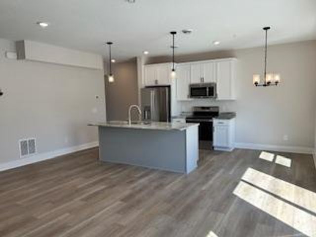 3405 Douglas Drive N, Crystal, MN 55422