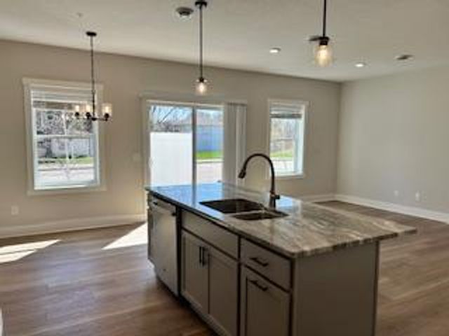 3405 Douglas Drive N, Crystal, MN 55422