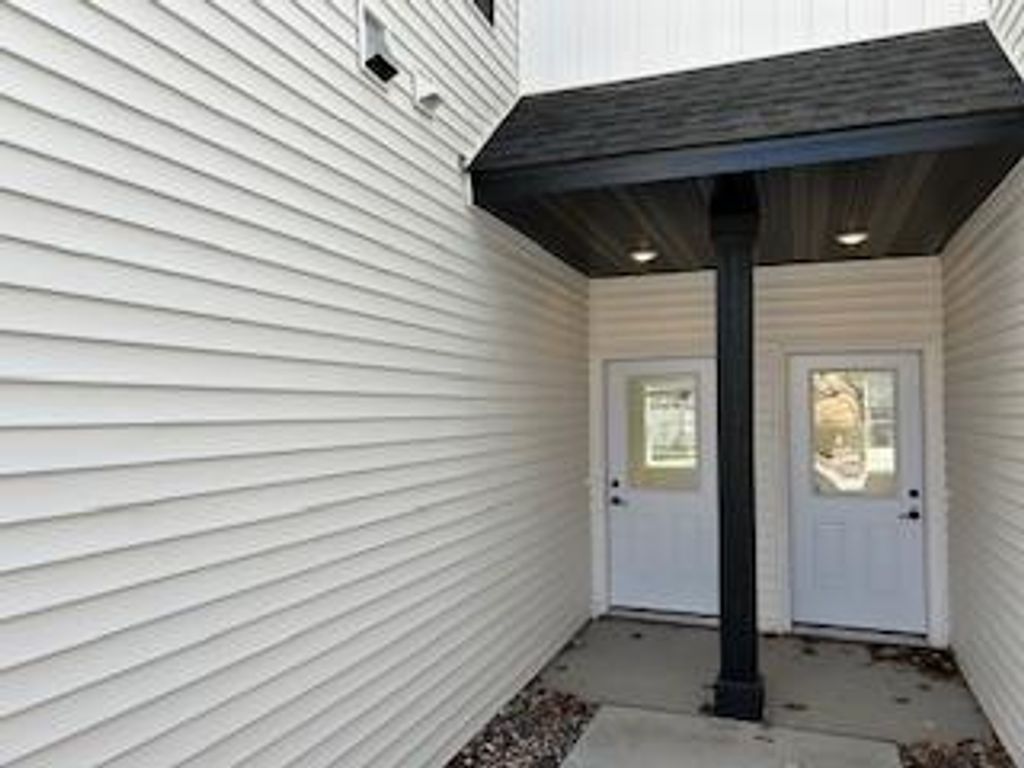 3405 Douglas Drive N, Crystal, MN 55422 — photo 3