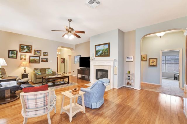 9111 Sunny Ridge Drive, Houston, TX 77095