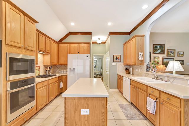 9111 Sunny Ridge Drive, Houston, TX 77095